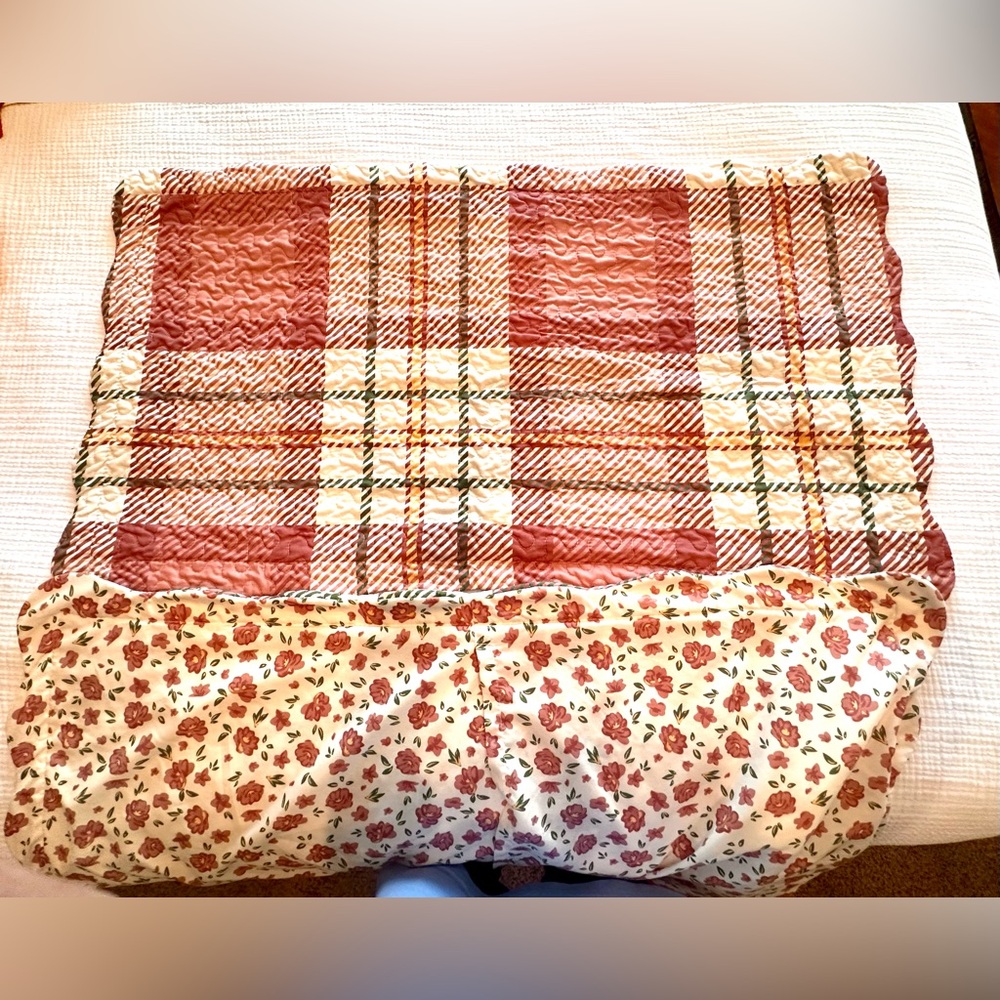 Plaid Floral Reversible King Pillow Sham Set 20x36
